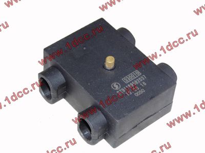 Блок предохранителей в аккумуляторном отсеке SH F3000 SHAANXI / Shacman (ШАНКСИ / Шакман) DZ91189582037 фото 1 Владивосток