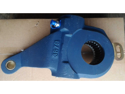 Трещетка автомат средний мост правая (рычаг регулировки тормозов) SH F3000 SHAANXI / Shacman (ШАНКСИ / Шакман) 81.50610.6214(3878/9205) фото 1 Владивосток